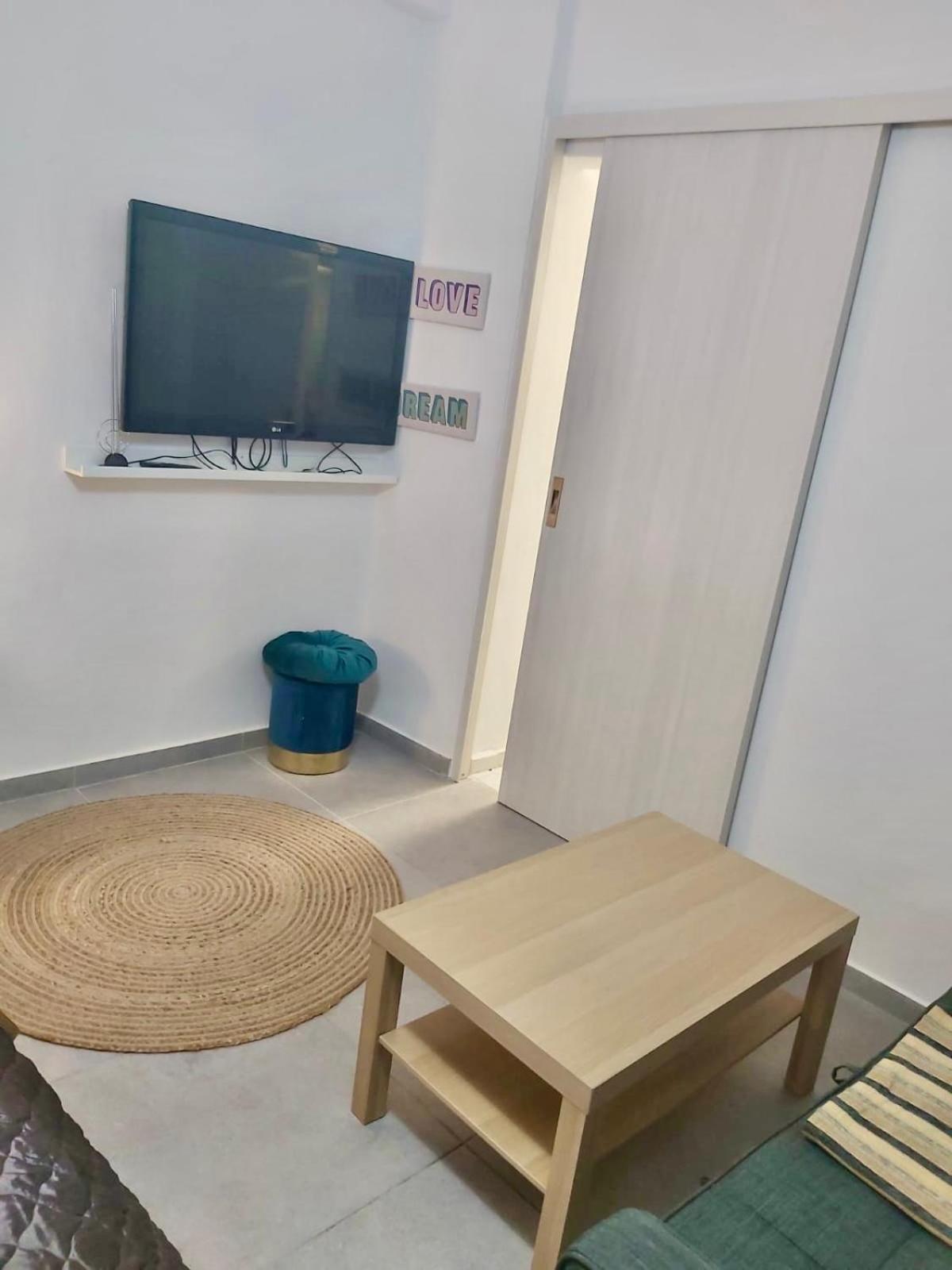 Cozy Apartment In Athens Center מראה חיצוני תמונה